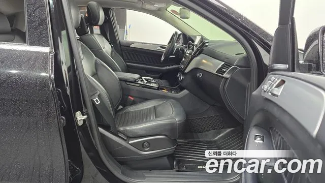 Mercedes-Benz GLE-Class 2017 — фото 11