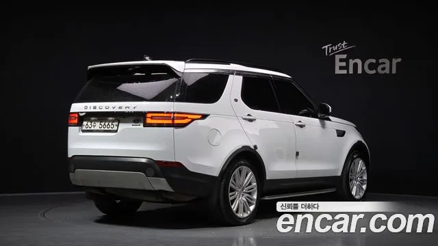 Land Rover Discovery 2017 — фото 2