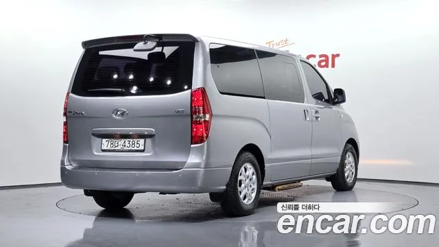 Hyundai Starex 2015 — фото 2