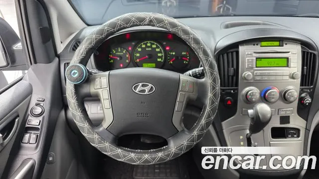 Hyundai Starex 2015 — фото 19