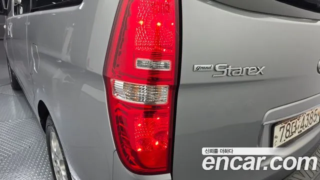 Hyundai Starex 2015 — фото 9