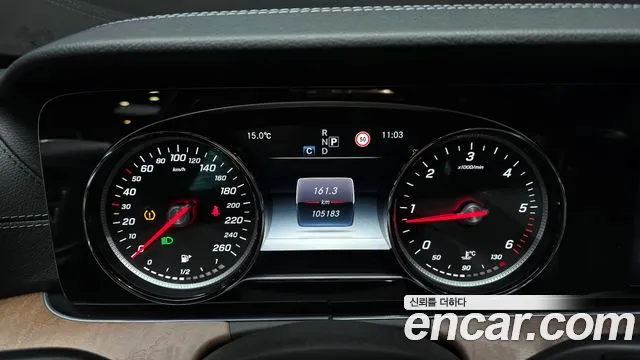 Mercedes-Benz E-Class 2017 — фото 10