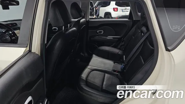 Kia Soul 2015 — фото 12