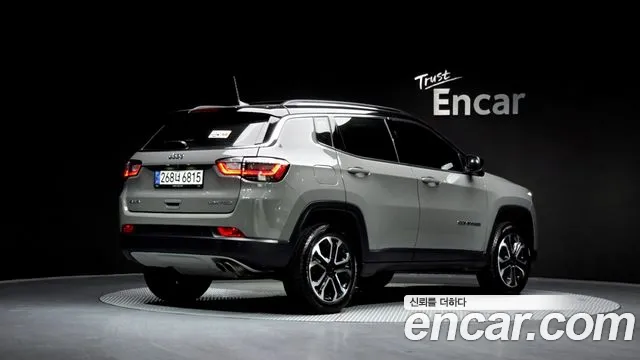 Jeep Compass 2022 — фото 2