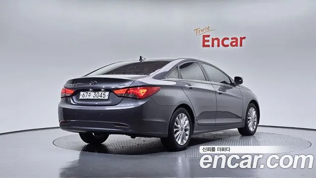 Hyundai Sonata 2013 — фото 2