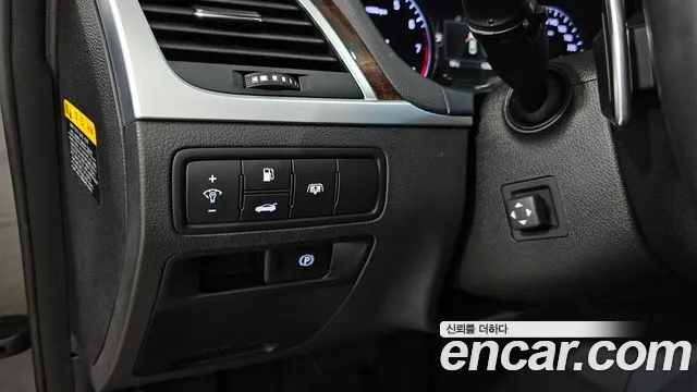 Hyundai Genesis 2014 — фото 14