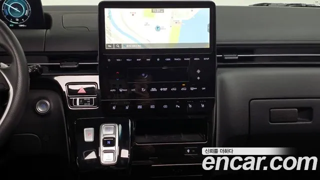 Hyundai Staria 2025 — фото 19