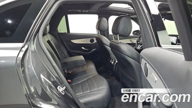 Mercedes-Benz GLC-Class 2022 — фото 11