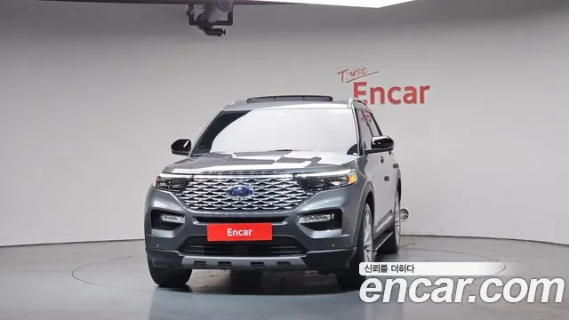 Ford Explorer 2022 — фото 2
