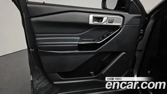 Ford Explorer 2022 — фото 13