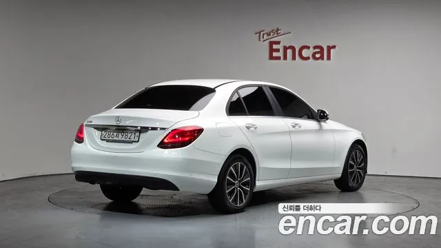 Mercedes-Benz C-Class 2020 — фото 2