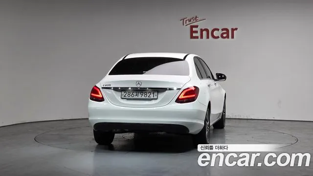 Mercedes-Benz C-Class 2020 — фото 4