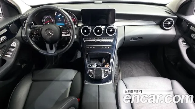 Mercedes-Benz C-Class 2020 — фото 10