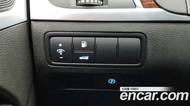 Hyundai Genesis 2016 — фото 16