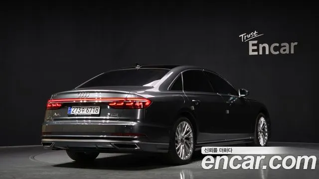 Audi A8 2021 — фото 2