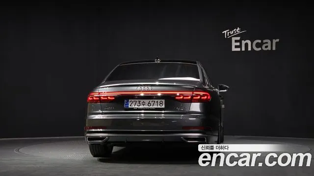 Audi A8 2021 — фото 4