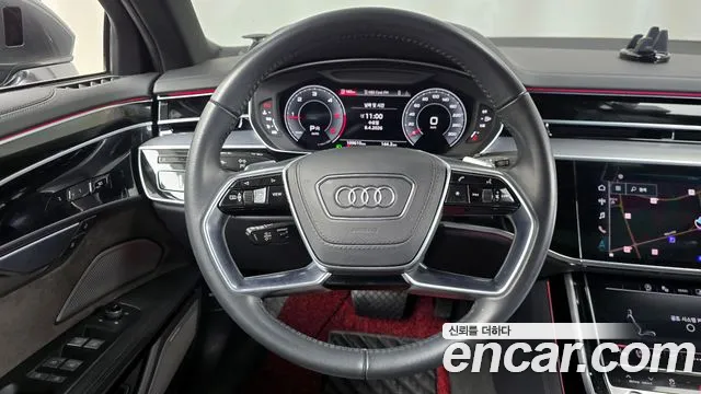 Audi A8 2021 — фото 19