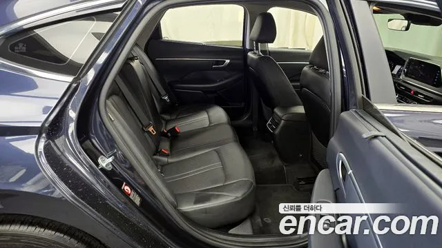 Hyundai Sonata 2020 — фото 12