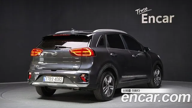 Kia Niro 2020 — фото 2
