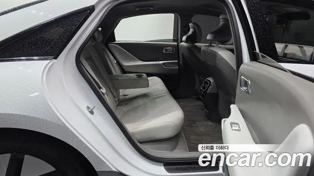 Hyundai Ioniq6 2023 — фото 18