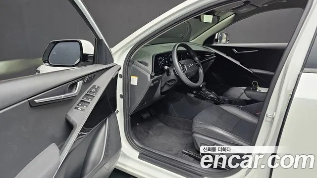 Kia Niro 2022 — фото 13