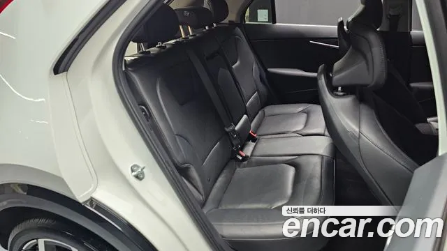 Kia Niro 2022 — фото 18