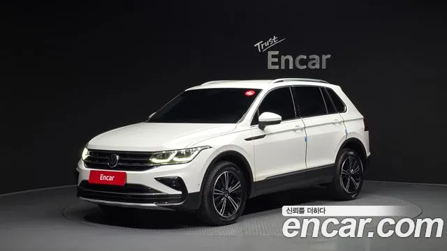 Volkswagen Tiguan 2022 — фото 1