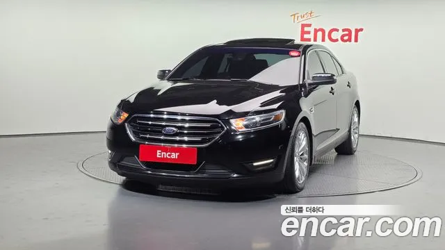 Ford Taurus 2017 — фото 1