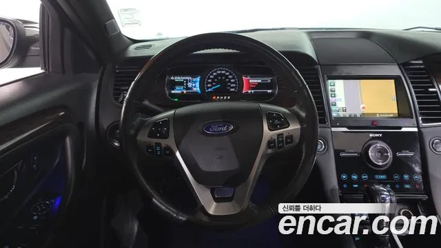 Ford Taurus 2017 — фото 14