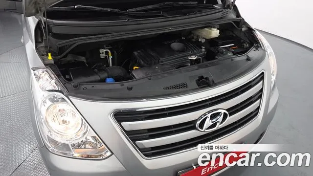 Hyundai Starex 2016 — фото 6