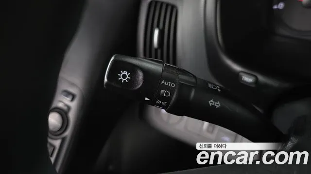 Hyundai Starex 2016 — фото 19