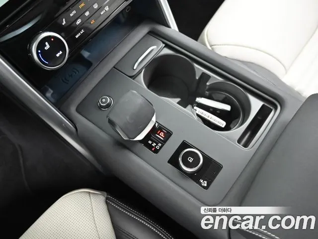 Land Rover Discovery 2025 — фото 9