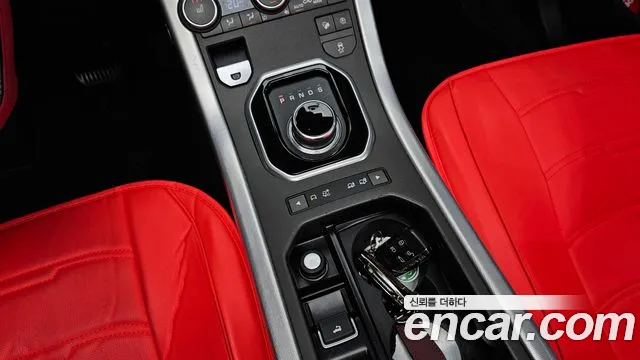 Land Rover Range Rover Evoque 2018 — фото 11
