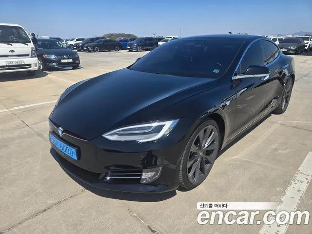 Tesla Model S 2018 — фото 1