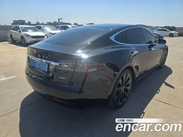 Tesla Model S 2018 — фото 2