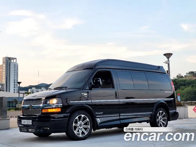 Chevrolet Express Van 2018 — фото 3