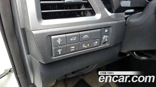KG_Mobility_Ssangyong KORANDO 2019 — фото 17