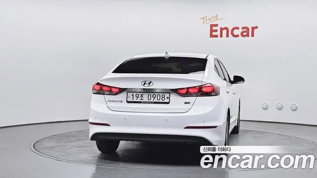 Hyundai AVANTE 2016 — фото 4