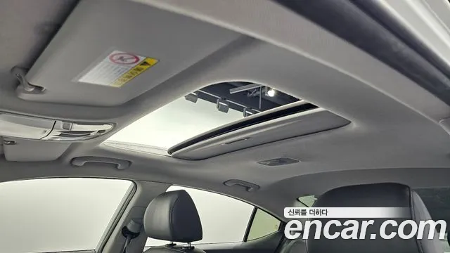 Hyundai AVANTE 2016 — фото 17