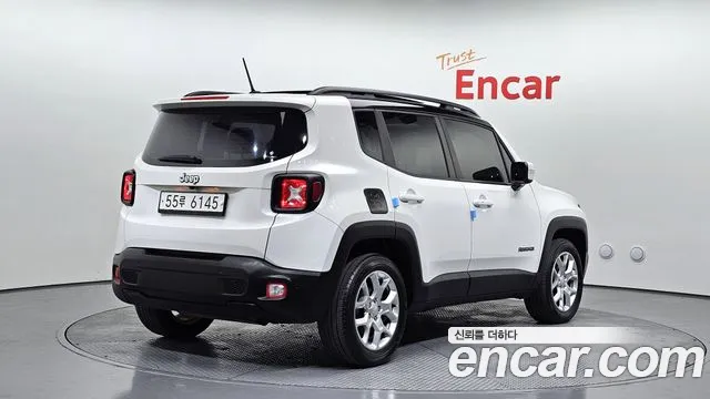 Jeep Renegade 2017 — фото 2