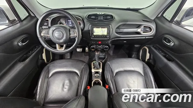 Jeep Renegade 2017 — фото 7