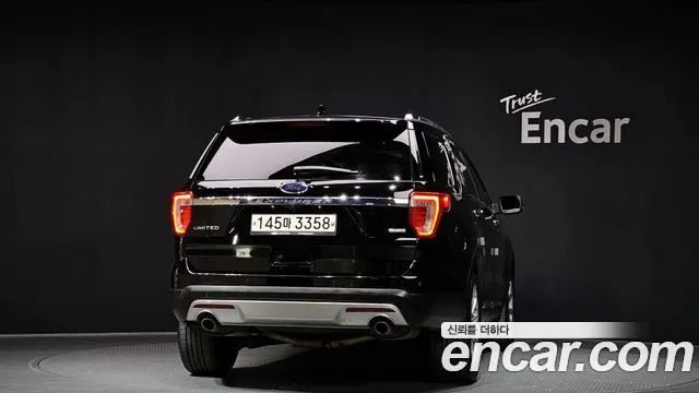 Ford Explorer 2017 — фото 4