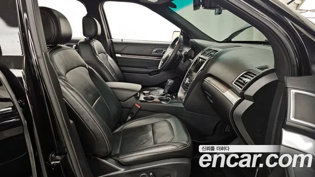 Ford Explorer 2017 — фото 11