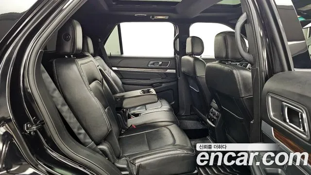 Ford Explorer 2017 — фото 12