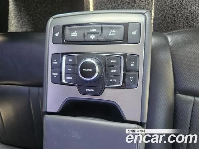 Hyundai Genesis 2016 — фото 10