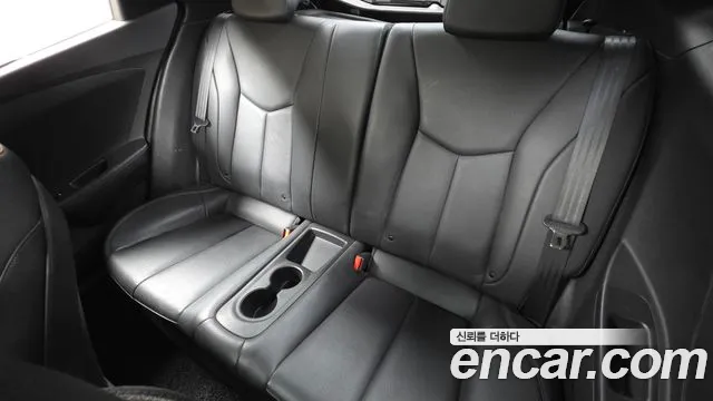 Hyundai Veloster 2015 — фото 16