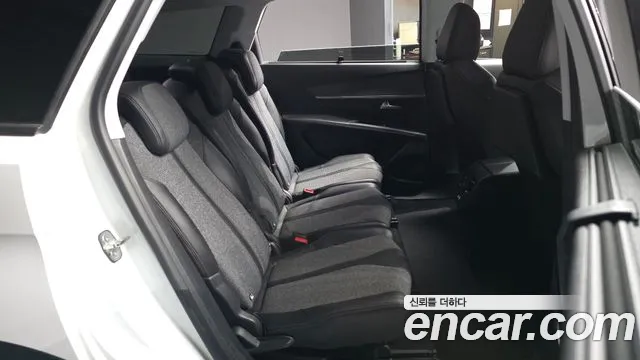 Peugeot 5008 2019 — фото 12