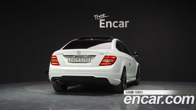 Mercedes-Benz C-Class 2013 — фото 4