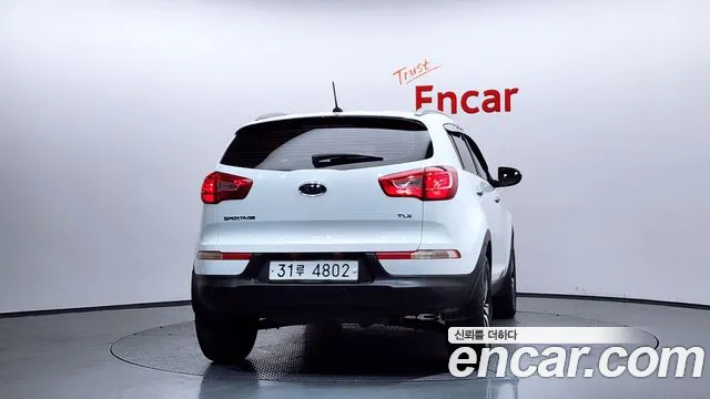 Kia Sportage 2012 — фото 4