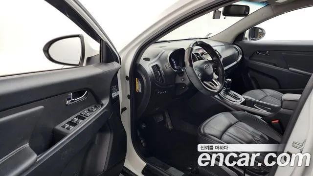 Kia Sportage 2012 — фото 13